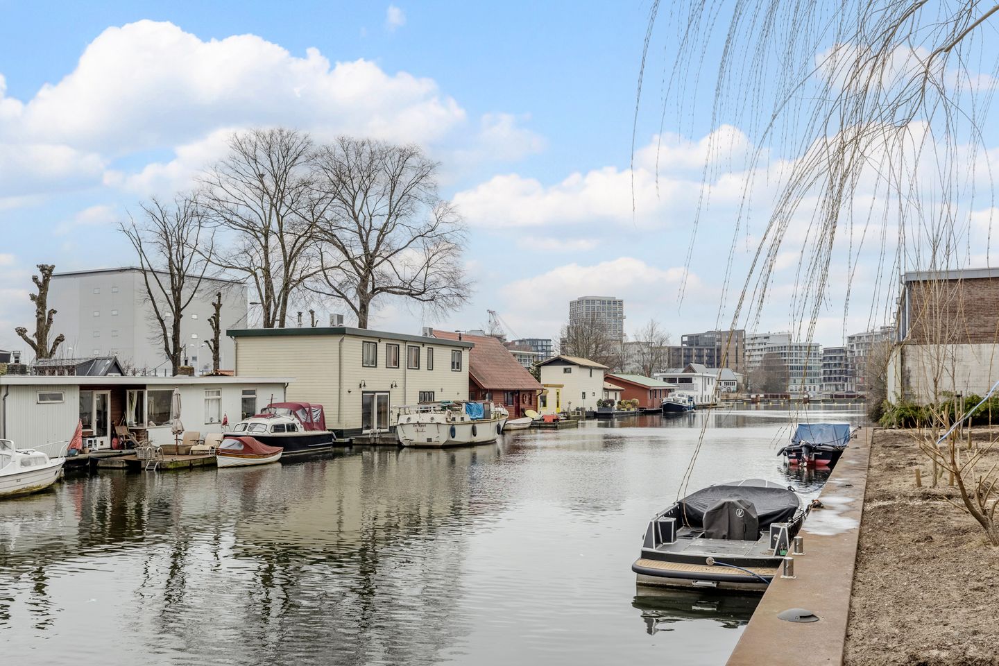 Photo 19 of Grasweg 20-A