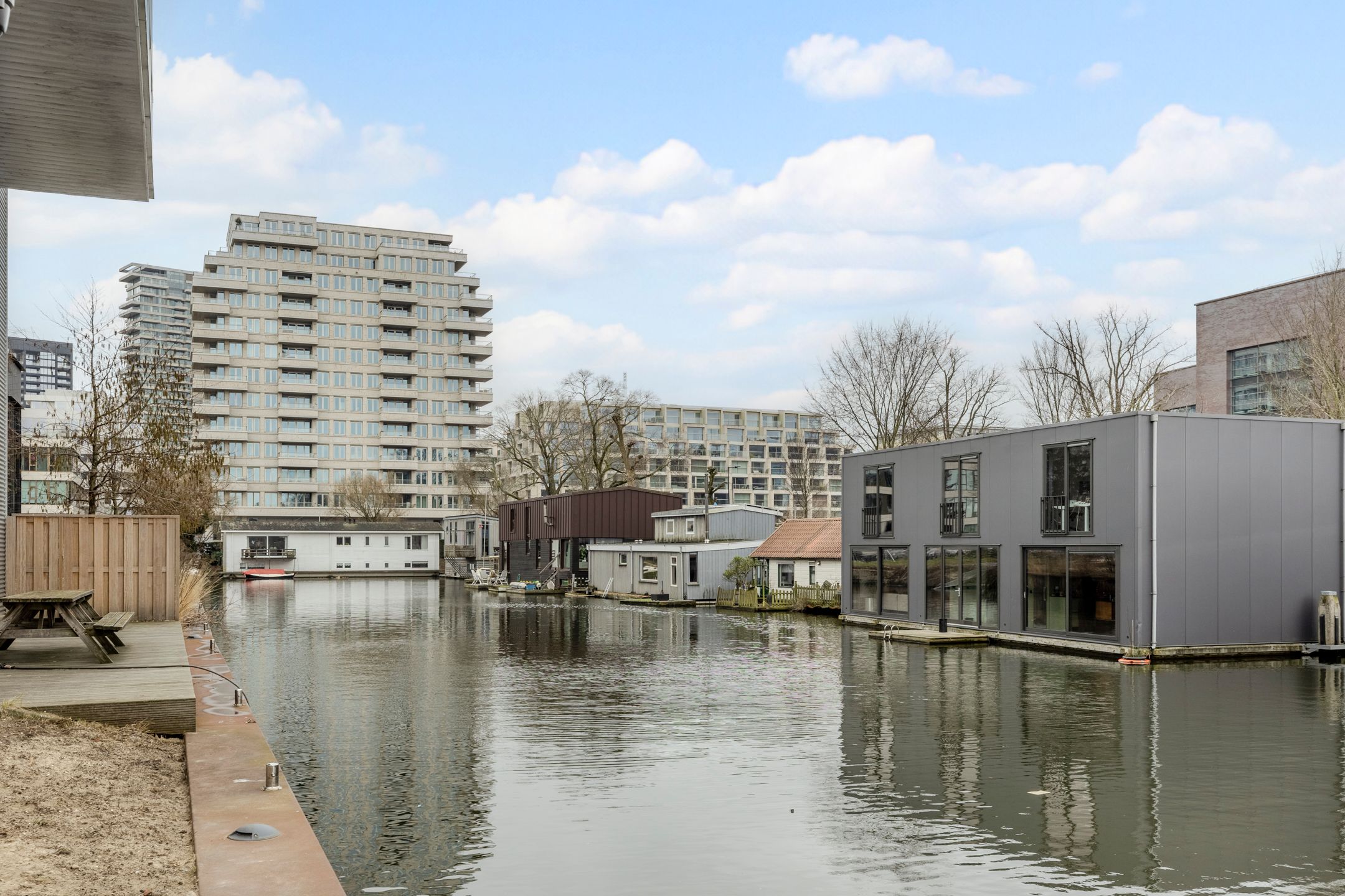 Photo 24 of Grasweg 20-A