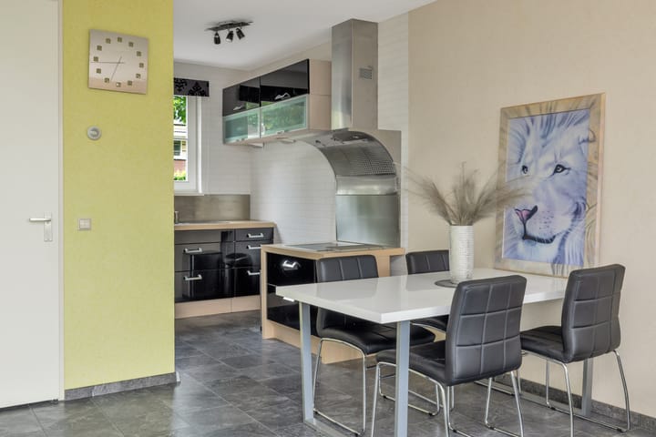Tussenwoning te koop: Molensingel 18, Wieringerwaard
