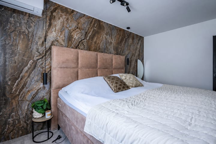 Tussenwoning te koop: Zeskant 24, Heerlen