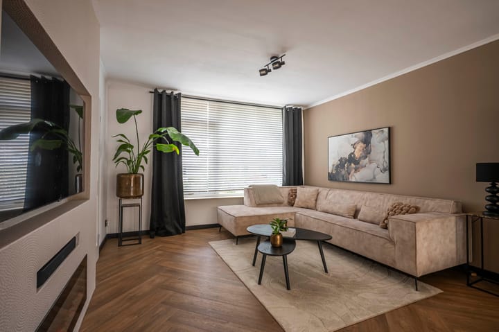 Tussenwoning te koop: Zeskant 24, Heerlen