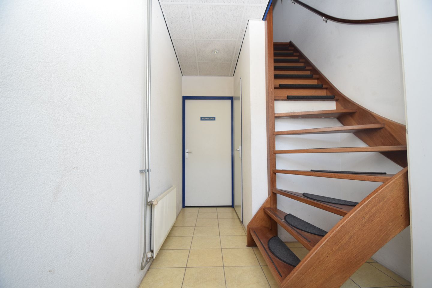 View photo 2 of Staalstraat 157