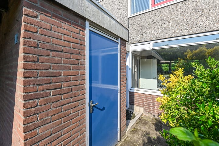 Hoekwoning te koop: Smallingerland 1, Zoetermeer