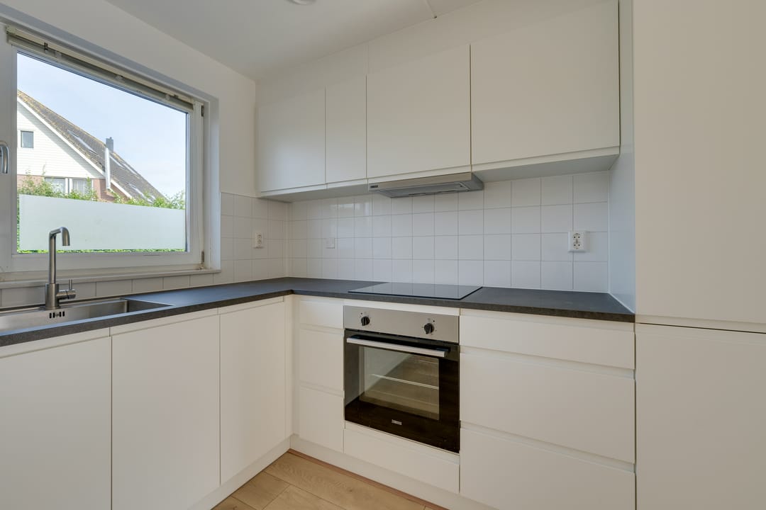 Photo 16 of Prof. Willem Schermerhornstraat 12