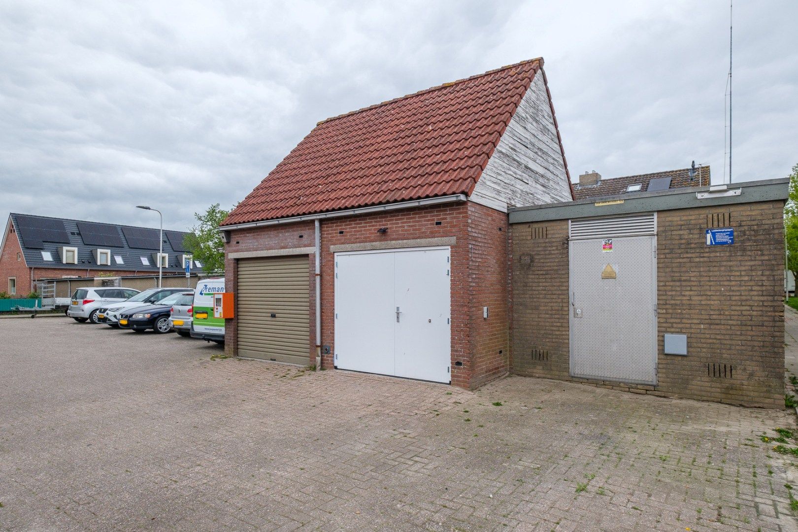 Photo 48 of Van Ommenstraat 22