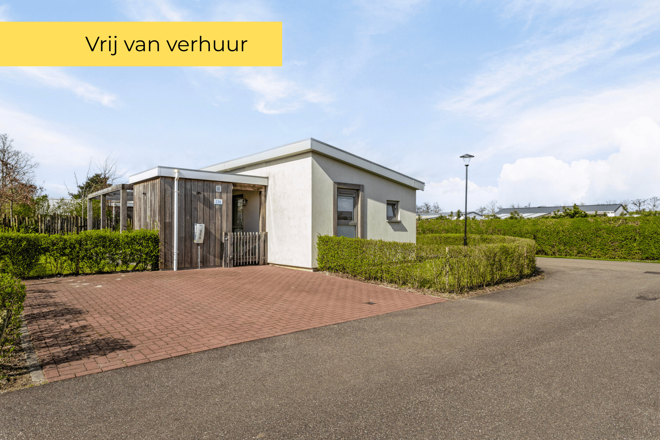 2-bedroom freehold villa in Nieuwvliet — photo 1 of 5
