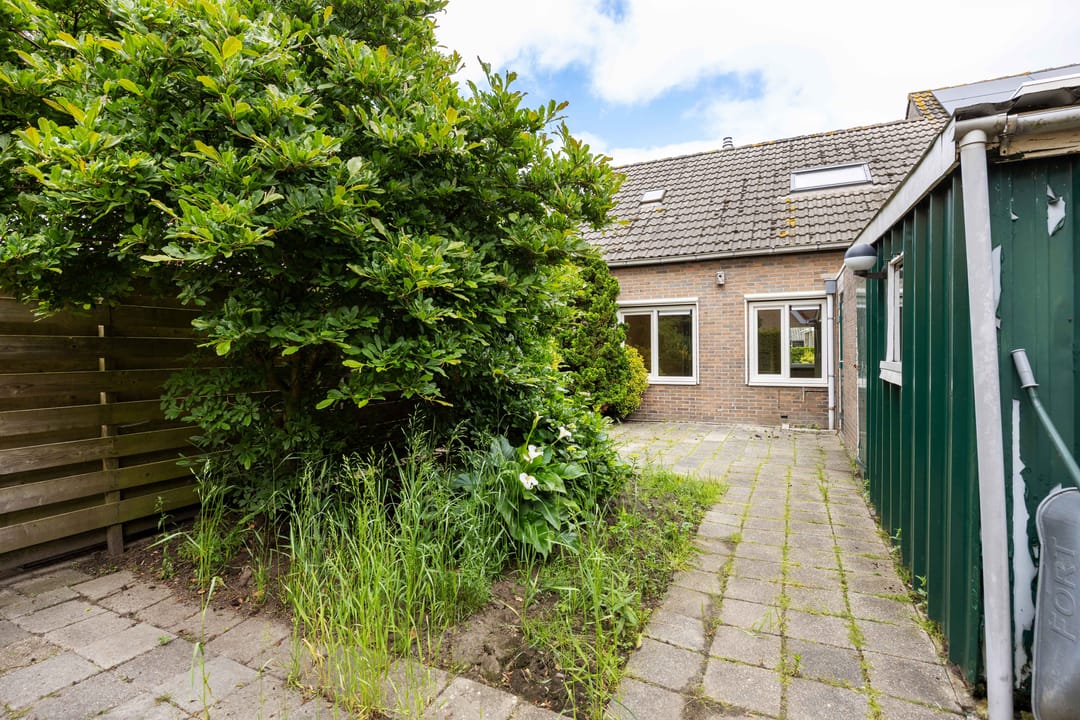 Photo 32 of Irenestraat 6