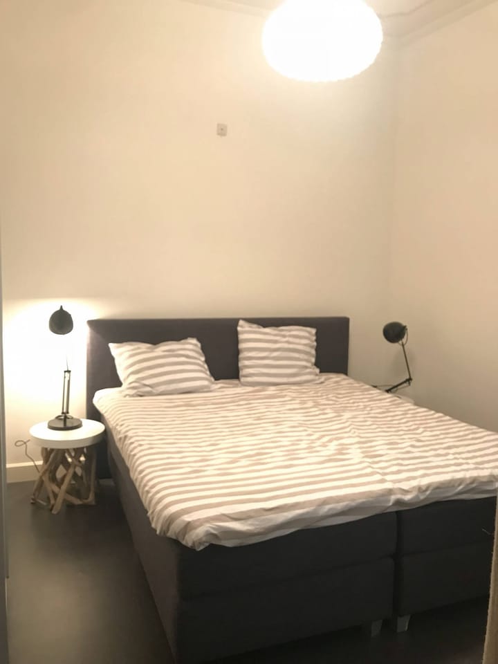 Appartement te huur: Oudegracht 127-2, Utrecht