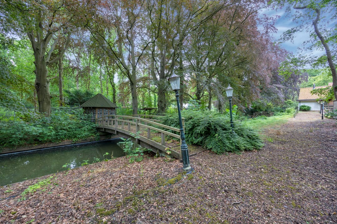 Photo 47 of Van Bronckhorstlaan 12