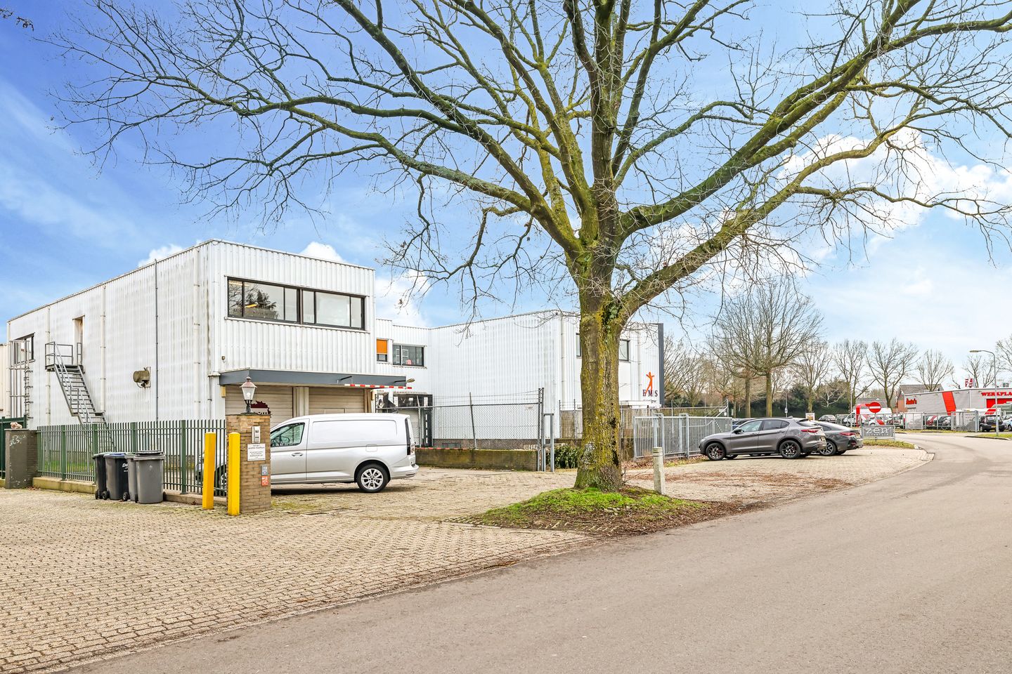 View photo 2 of Industriepark 25