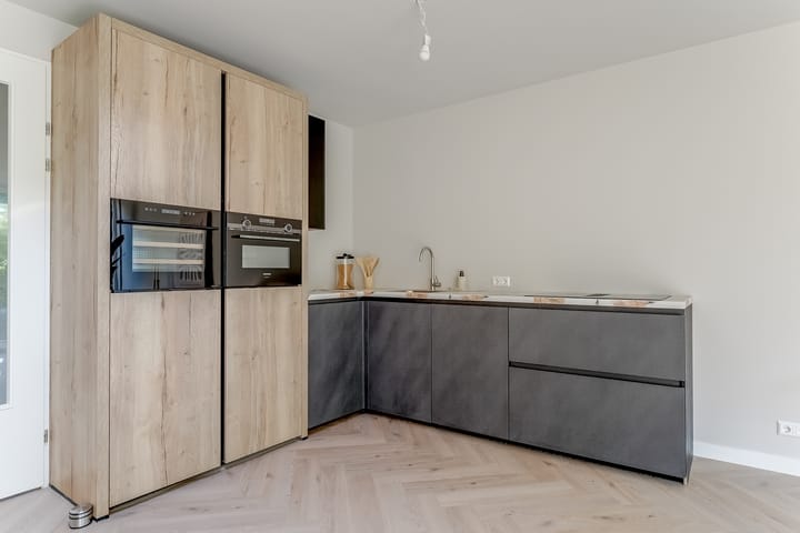 Foto 4 van Meeuwstraat 78