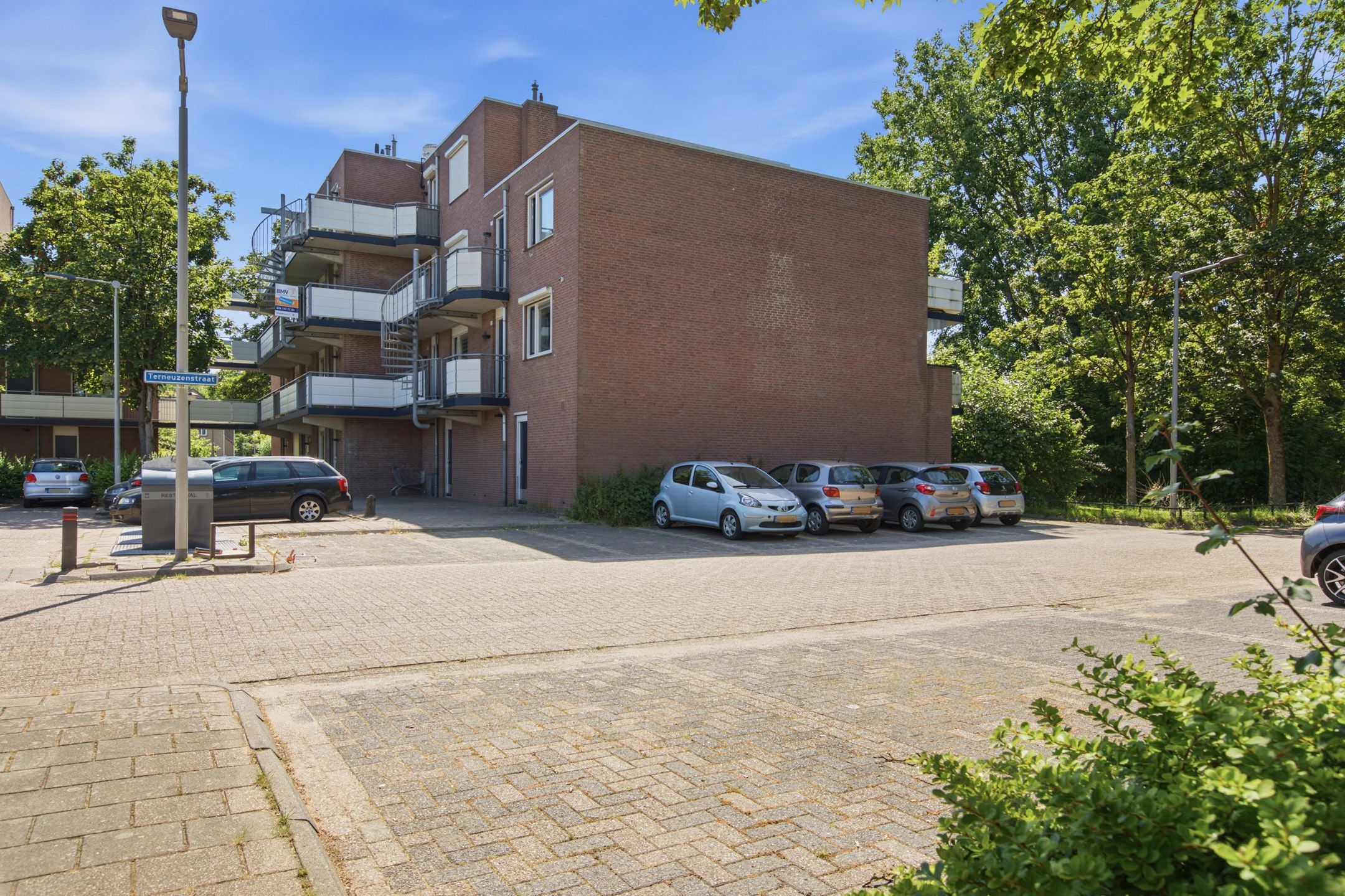 Photo 33 of Terneuzenstraat 109