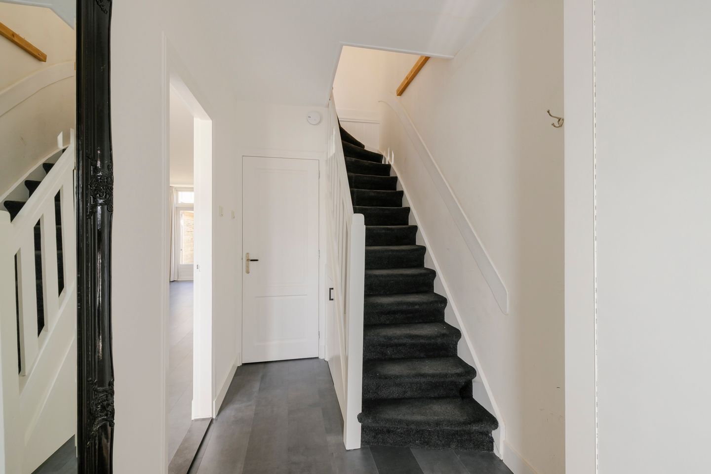 Photo 19 of Rembangstraat 27