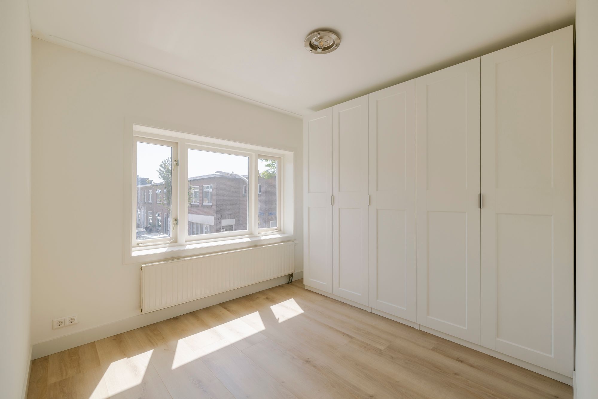 Photo 21 of Rembangstraat 27