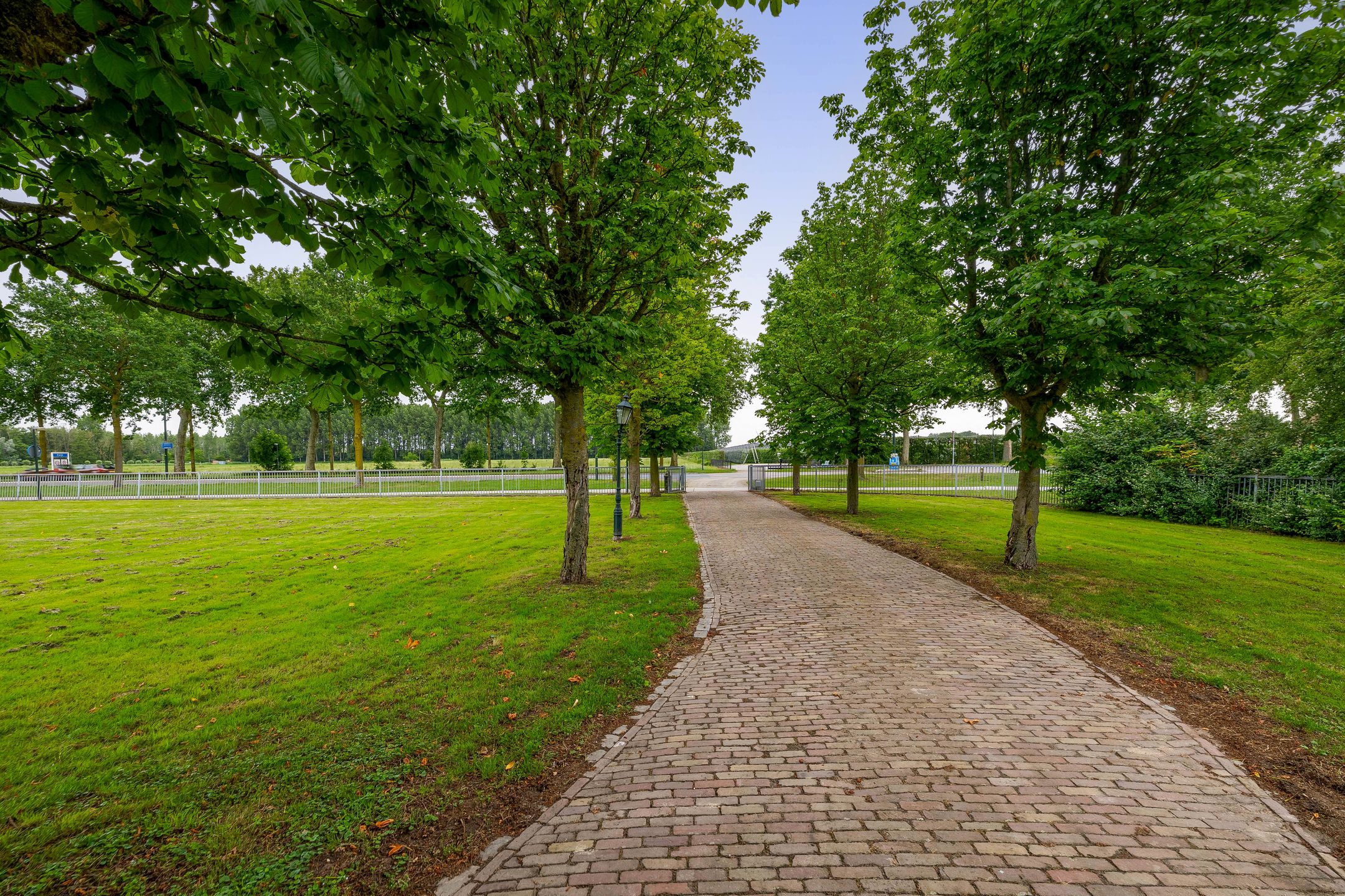 Photo 36 of van Heemstraweg 3