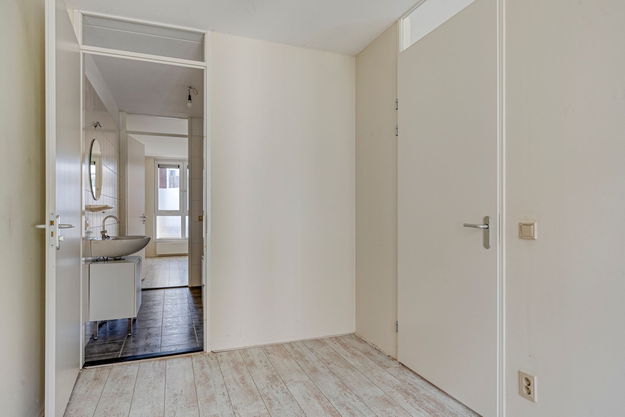Photo 30 of Mgr vdn Tillaartstraat 40