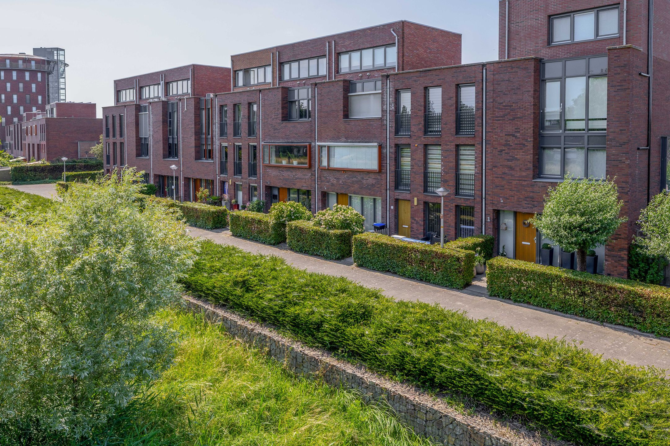 Lelietuin 4