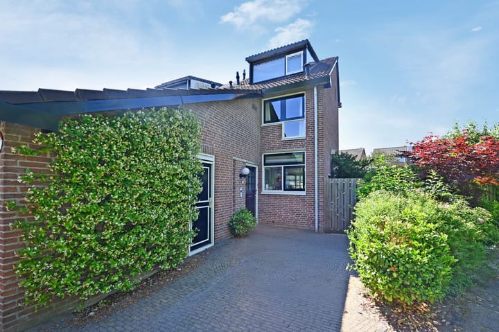 Hoekwoning te koop: Du Perronhove 1, Zoetermeer