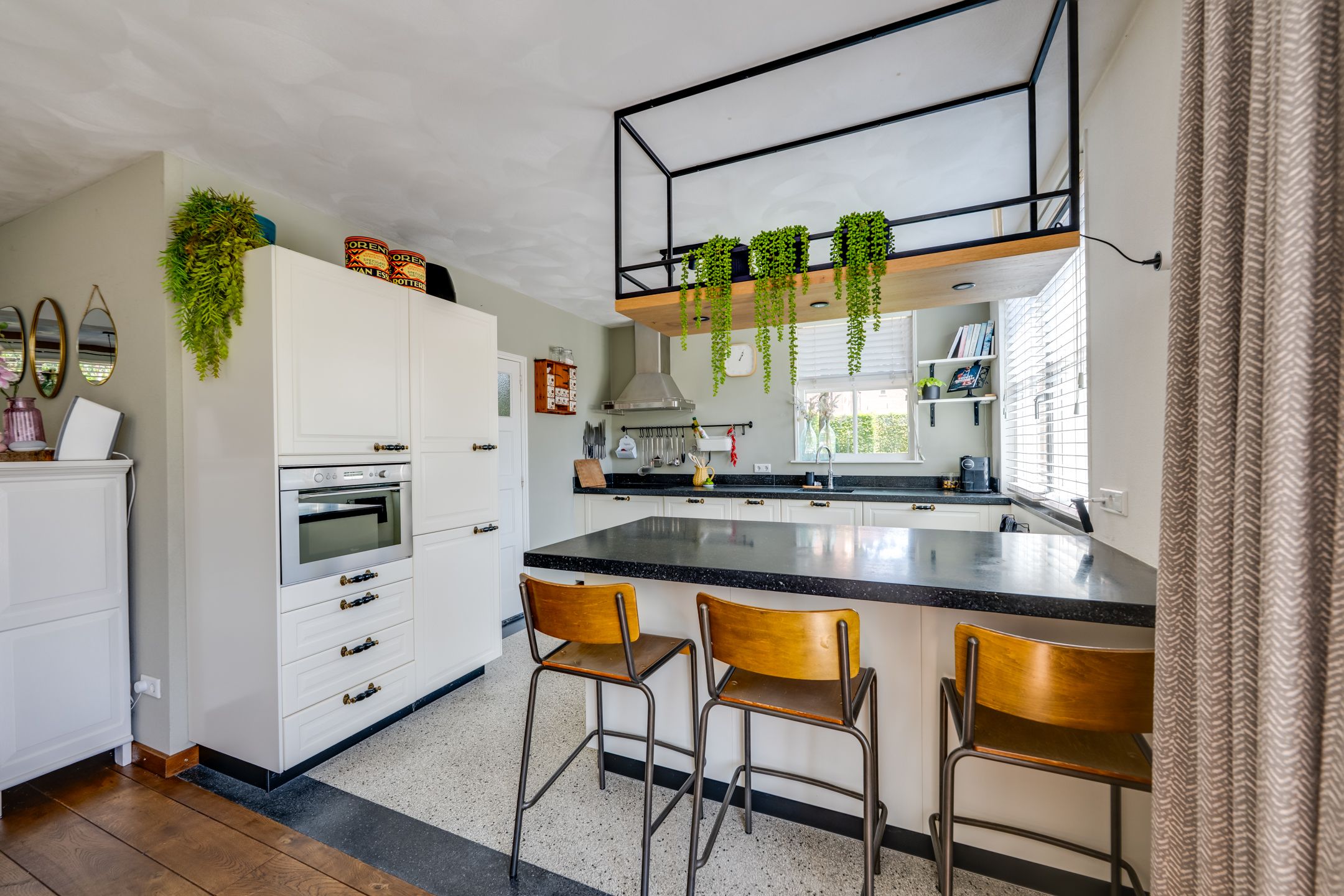 Photo 18 of Slimstraat 32