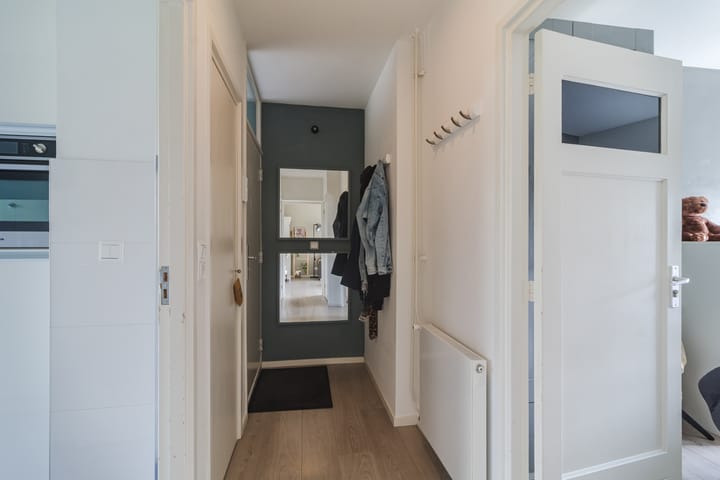 Photo 3 of Charlotte de Bourbonstraat 42