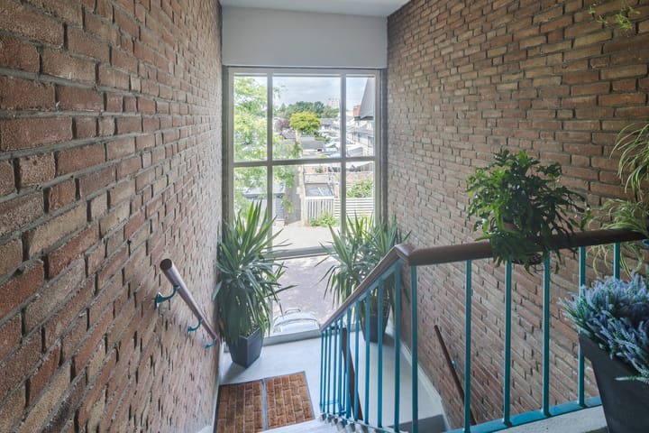 Photo 2 of Charlotte de Bourbonstraat 42