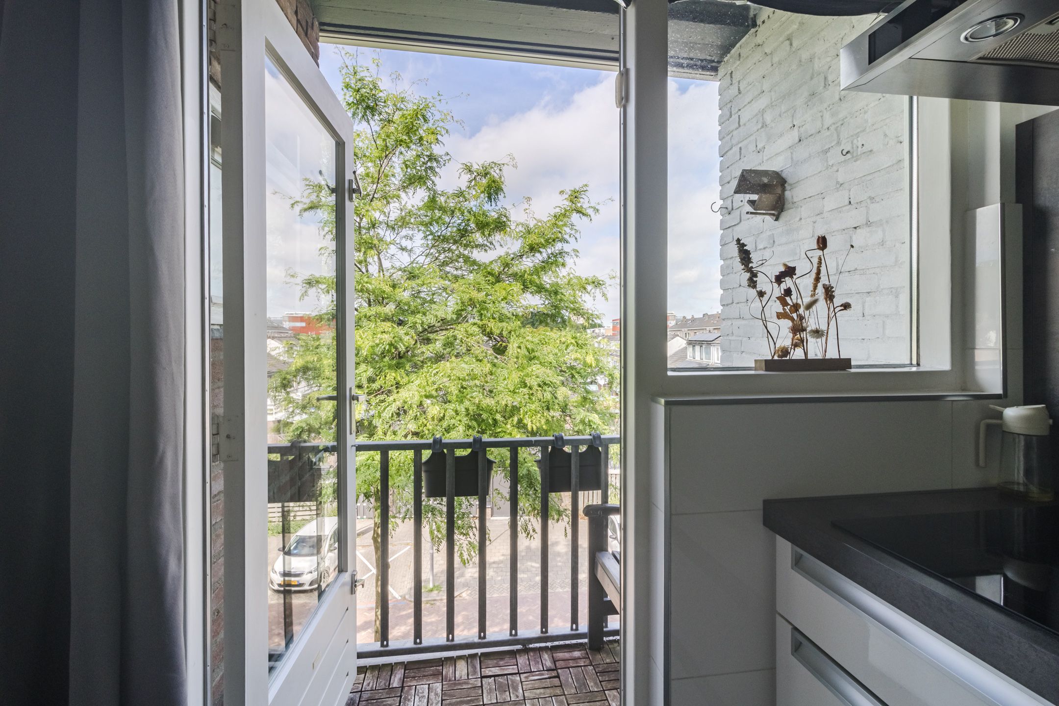 Photo 9 of Charlotte de Bourbonstraat 42