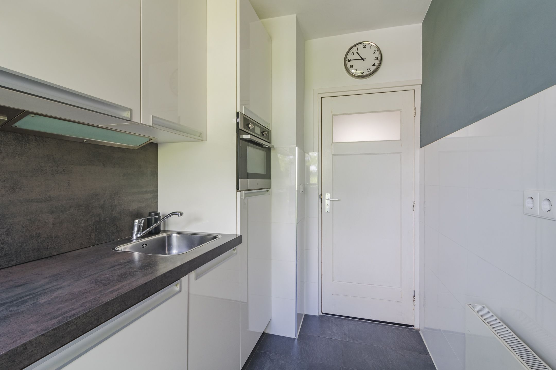 Photo 12 of Charlotte de Bourbonstraat 42