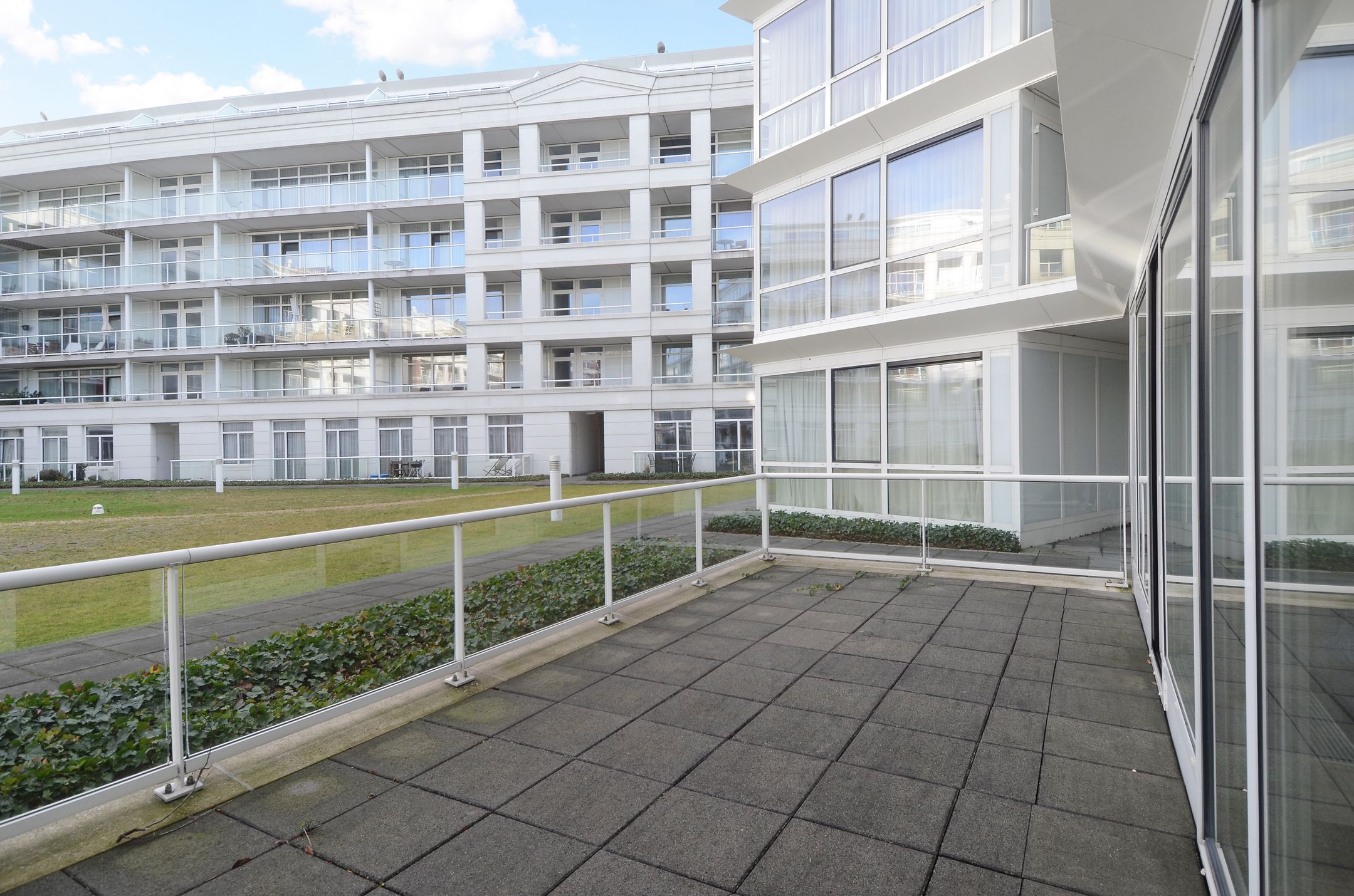 Photo 30 of Burgemeester De Monchyplein 283