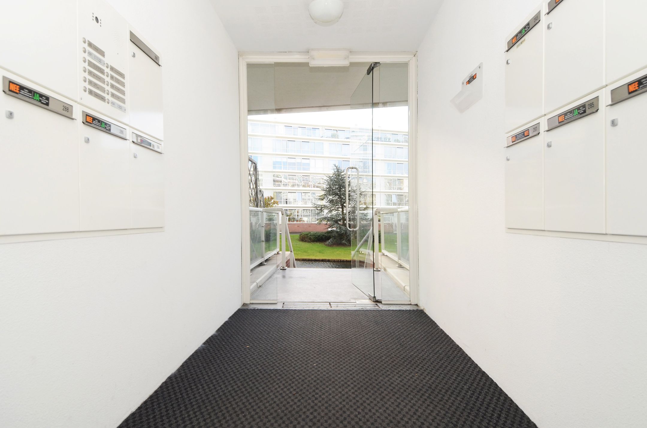 Photo 6 of Burgemeester De Monchyplein 283