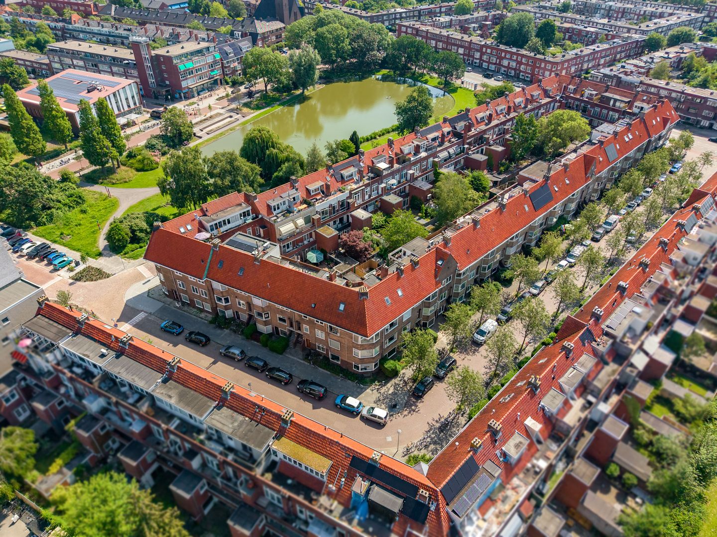 Foto 44 van Ambonstraat 21-B