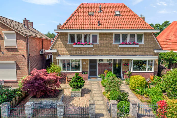 Foto 4 van Van Haeringenstraat 56