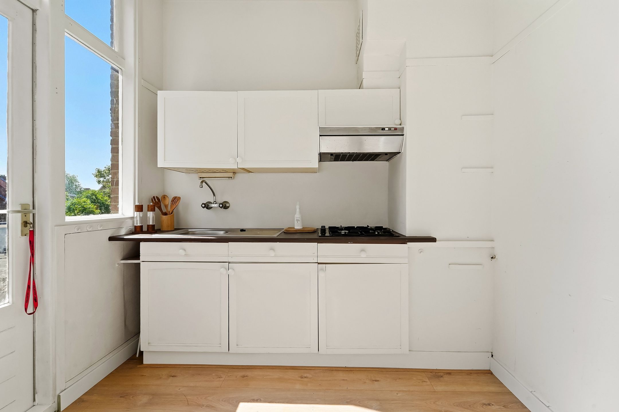 Photo 9 of Van Musschenbroekstraat 124