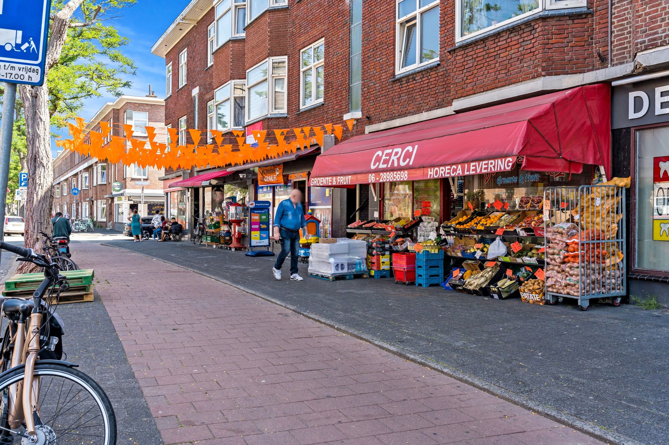 Photo 30 of Van Musschenbroekstraat 124