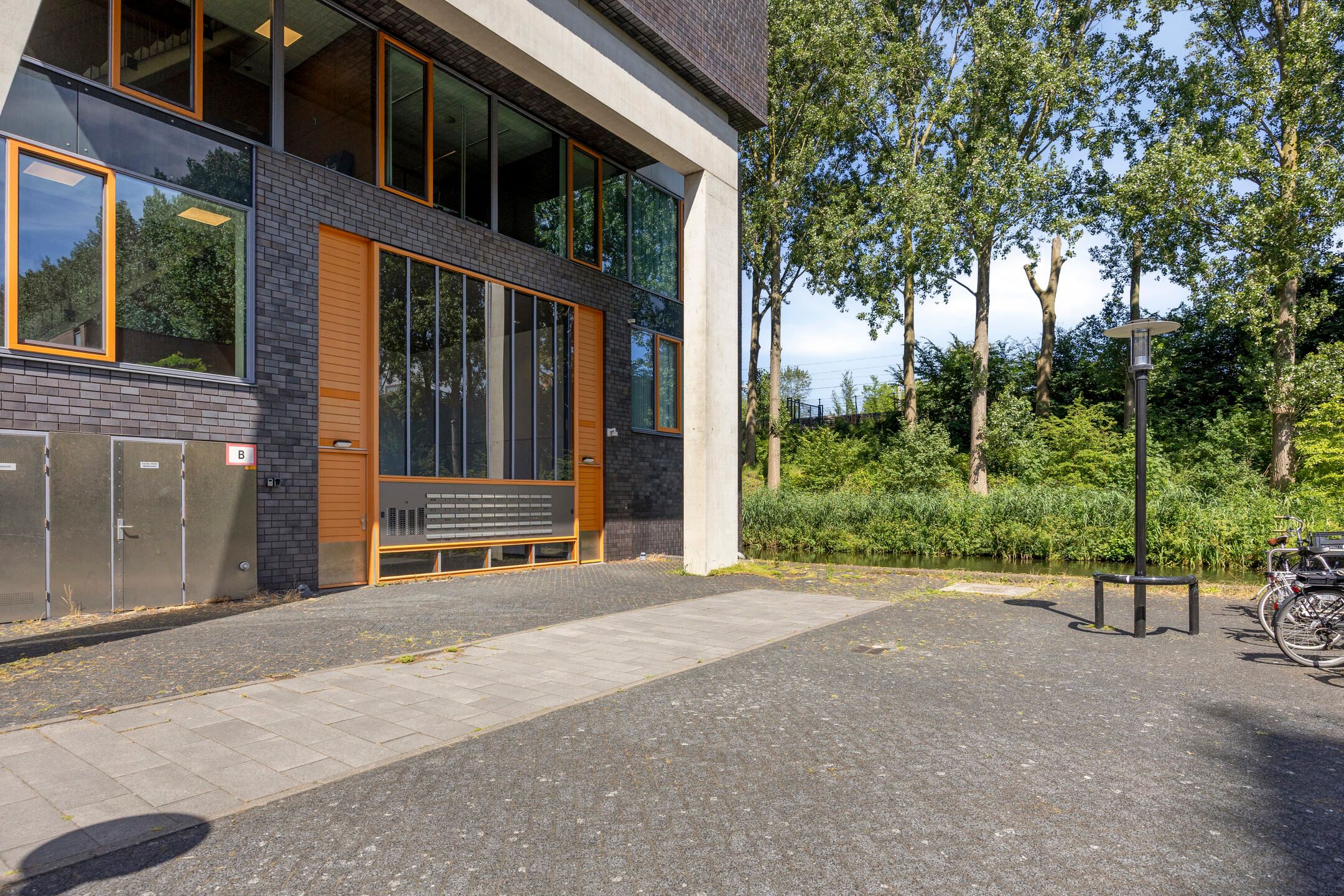 Photo 24 of Jacques Veltmanstraat 15