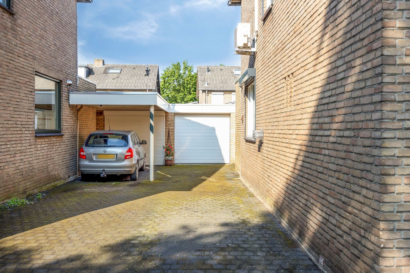 Photo 44 of Pastoor van Cruchtenstraat 5