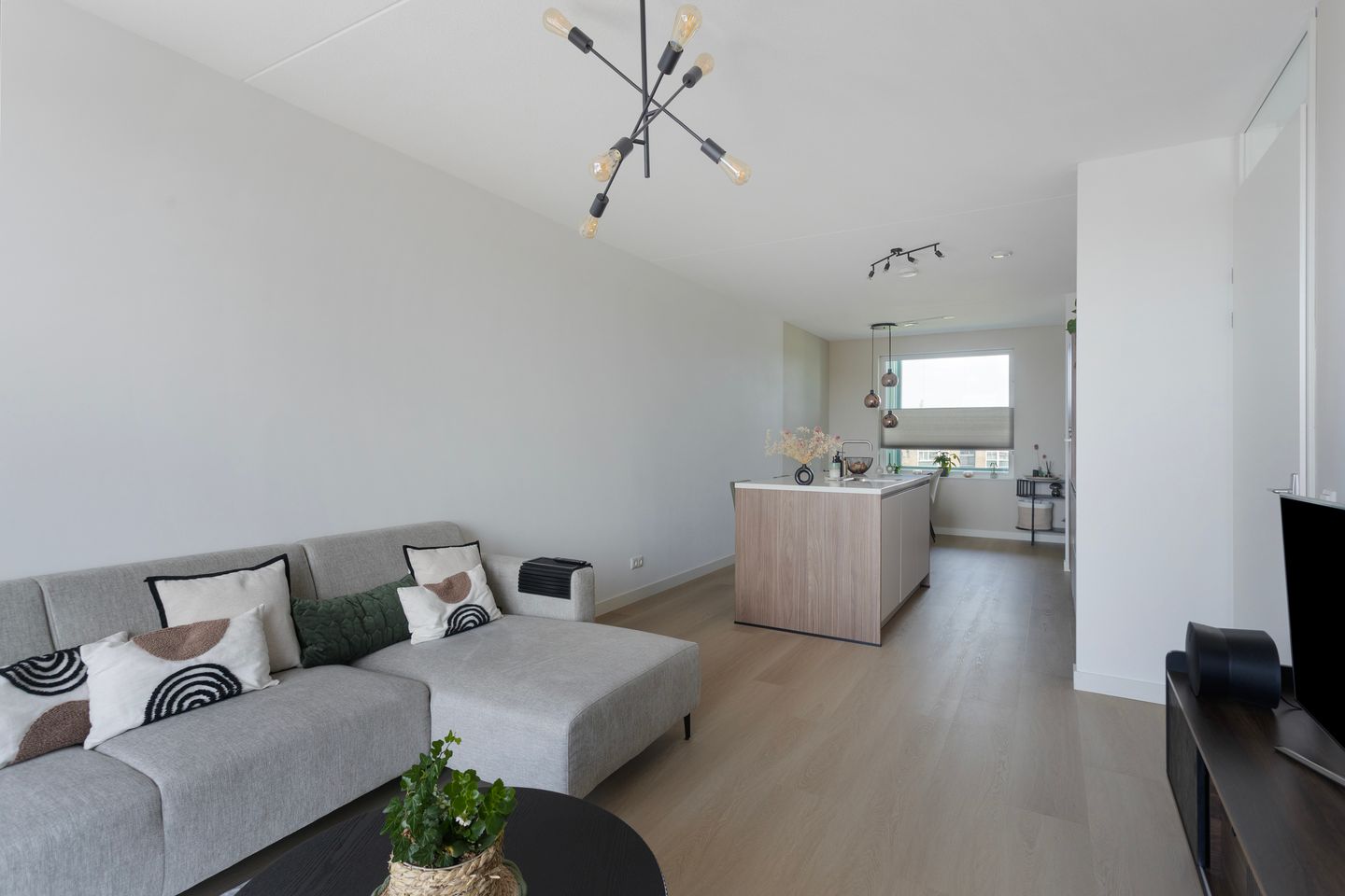 Foto 5 van Kolonel Millerstraat 62-D02