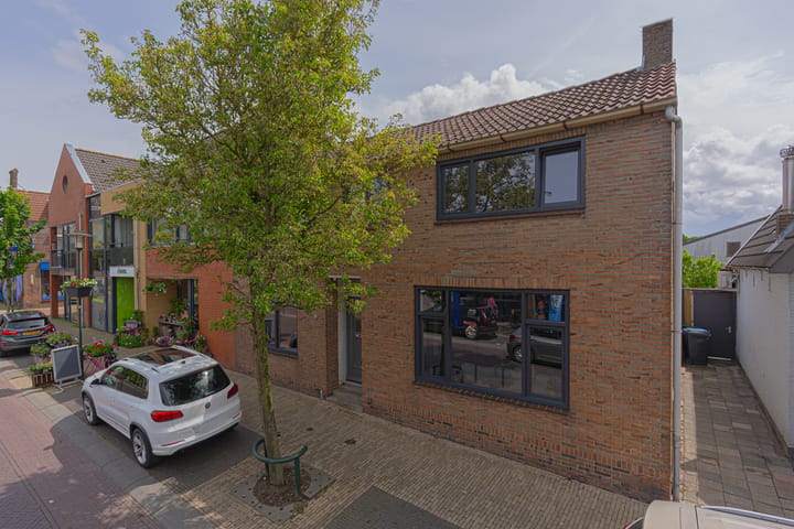 Photo 2 of Weststraat 19
