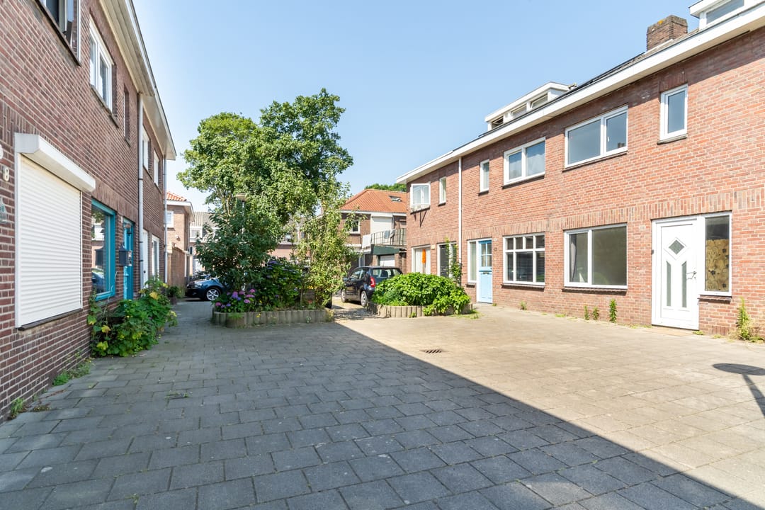 Photo 2 of Ratinéstraat 11