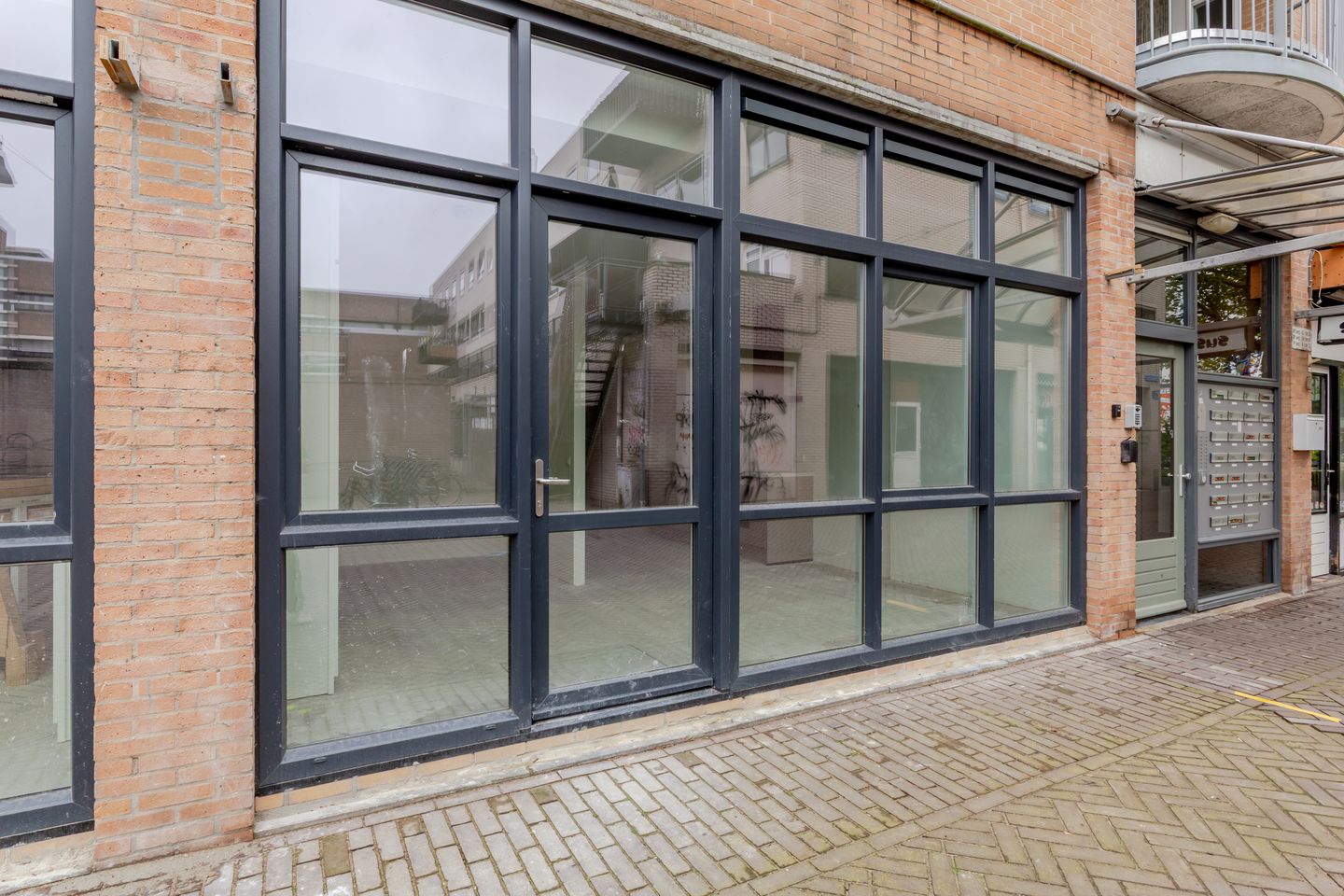 Photo 14 of Florijnstraat 60