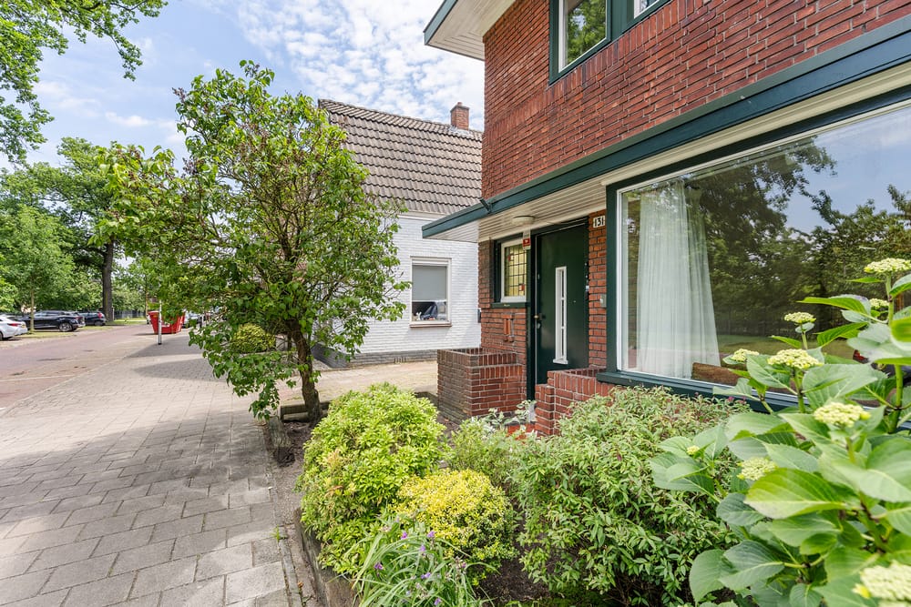Photo 15 of Walhofstraat 131