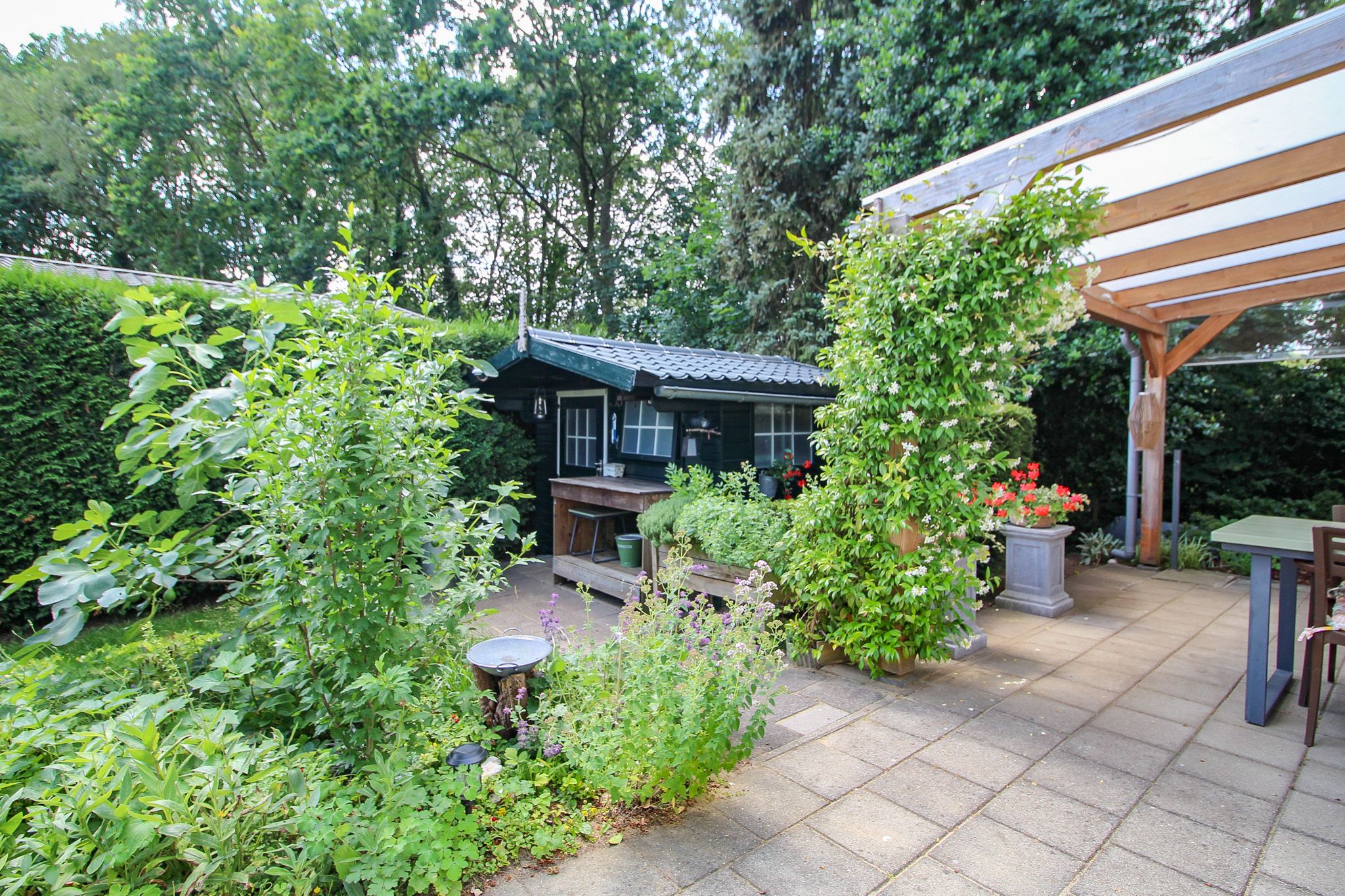 Photo 36 of Oude Prinsenweg 16-49