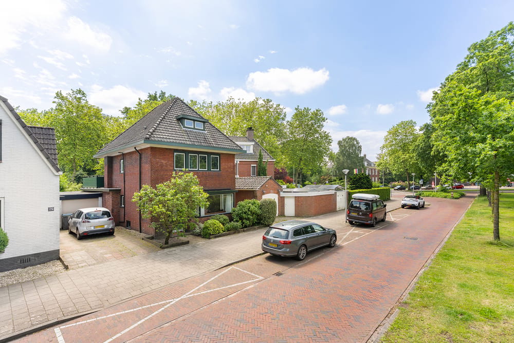 Photo 12 of Walhofstraat 131