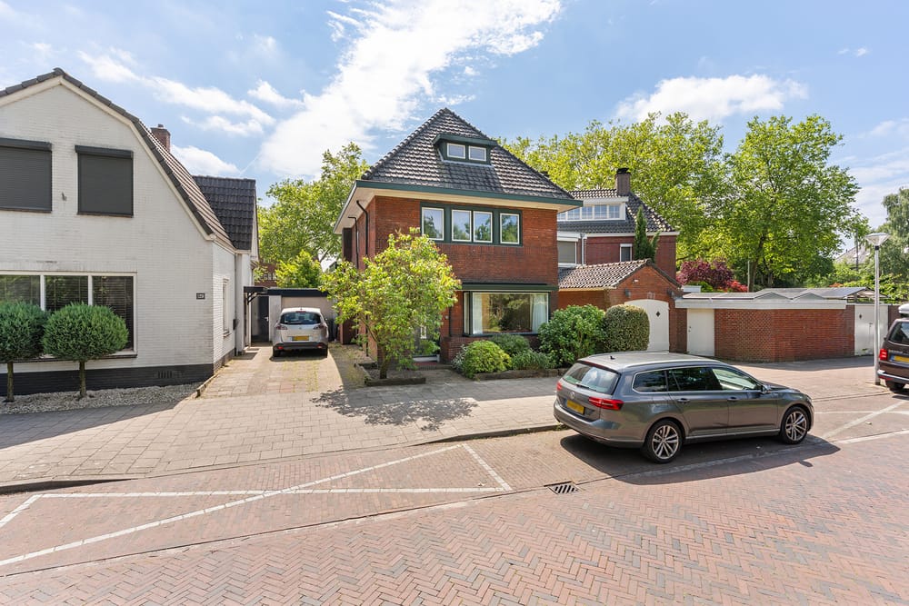 Photo 13 of Walhofstraat 131