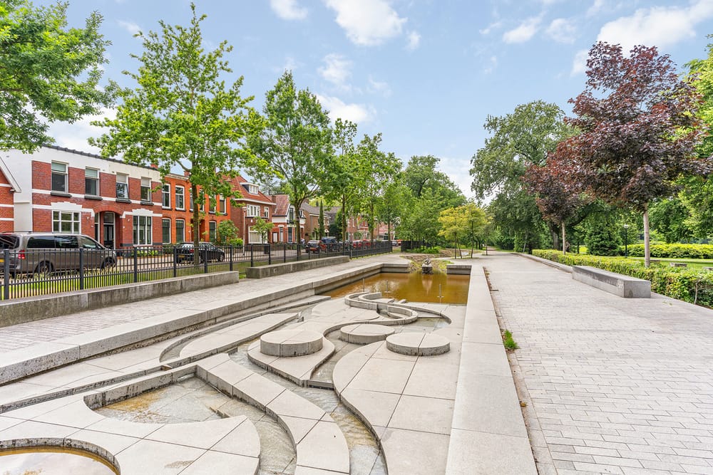 Photo 11 of Walhofstraat 131