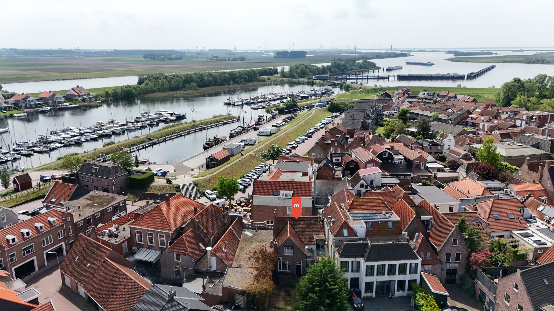 Photo 48 of Brugstraat 31