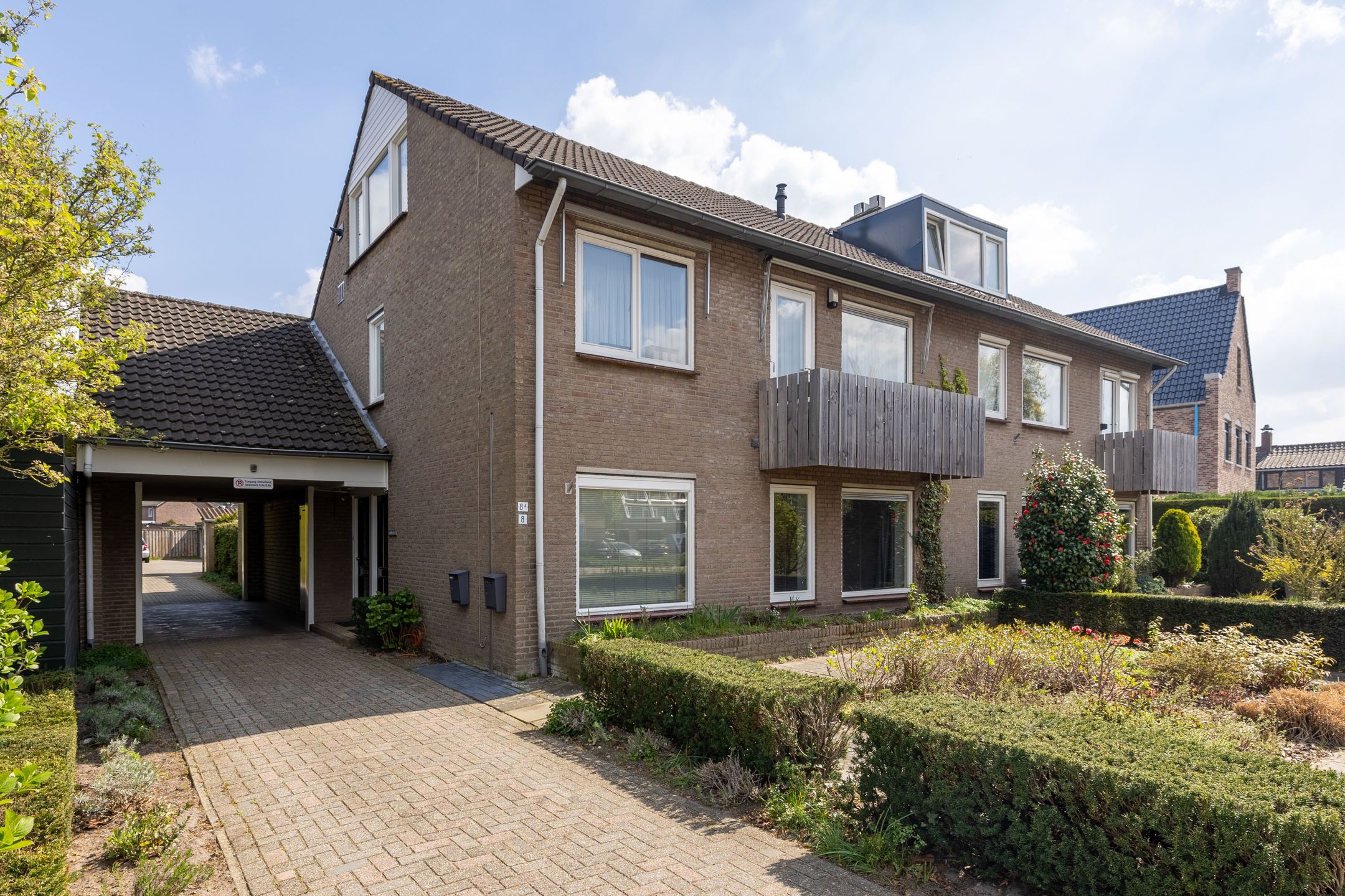 Onze Lieve Vrouwedijk 8 
