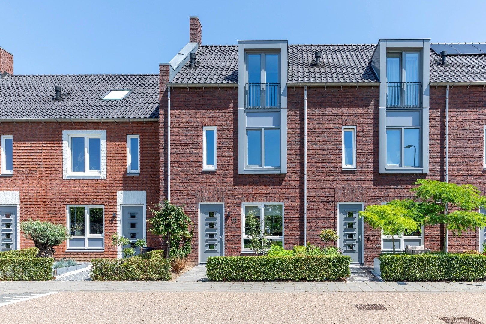 Burgemeester mr W C Tackstraat 19 