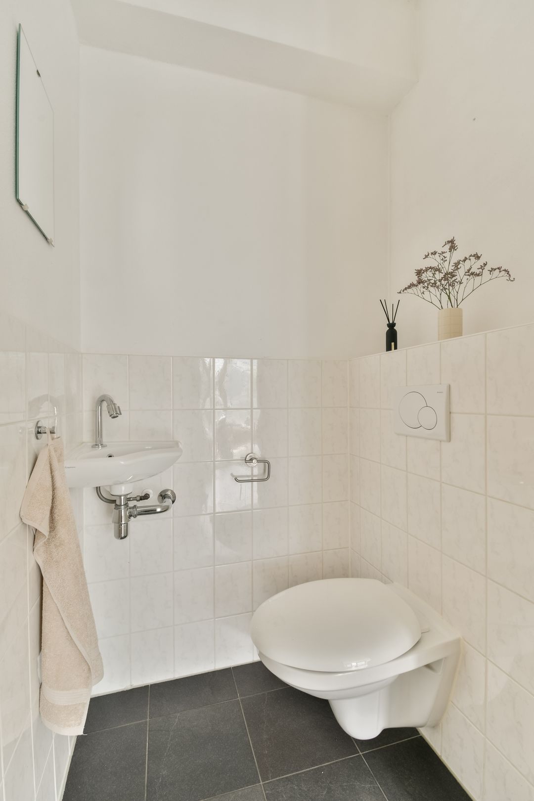 Photo 28 of Anna Blamansingel 19