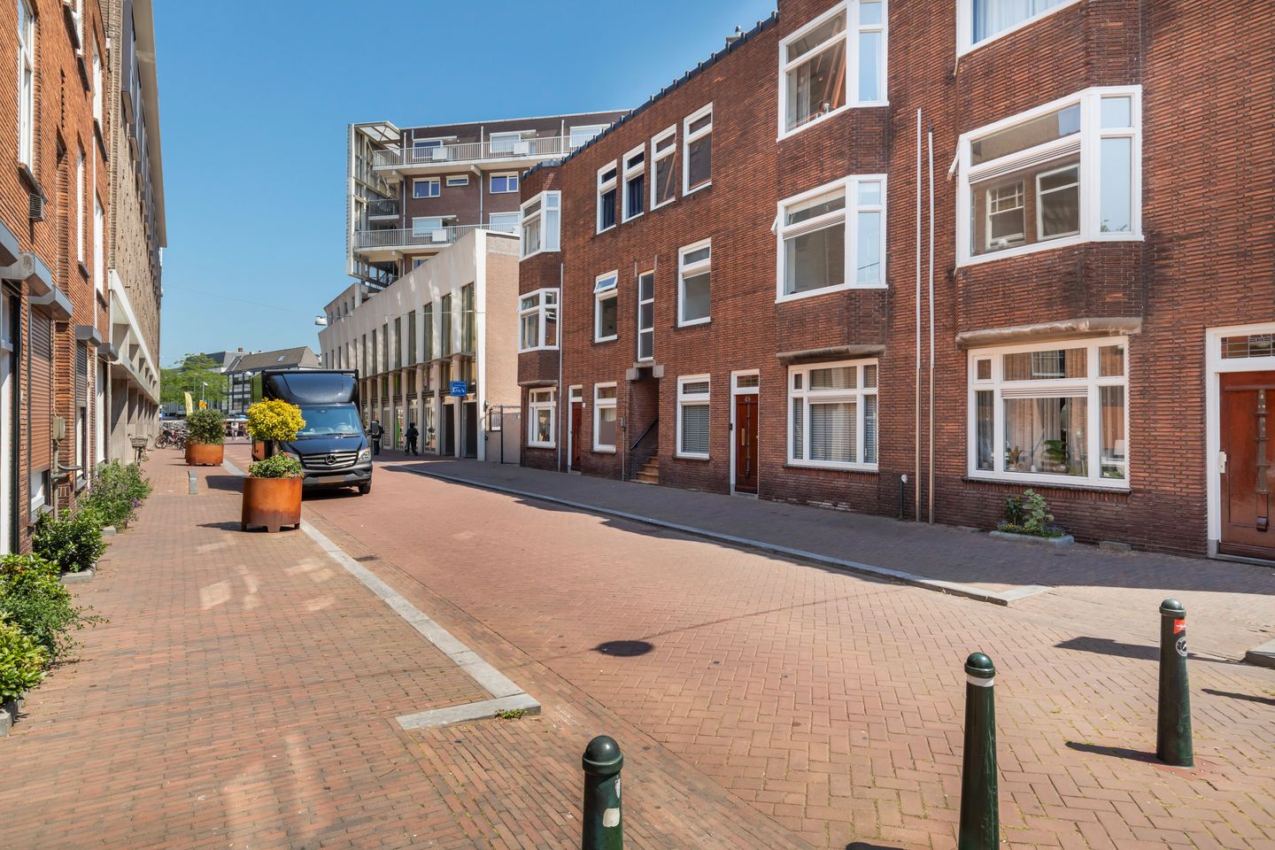 Photo 35 of Raamstraat 46
