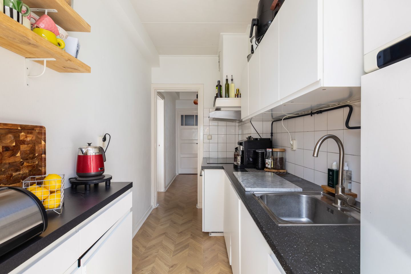 Photo 14 of Raamstraat 46